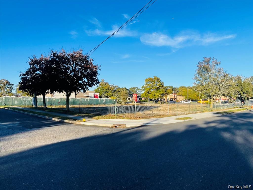 550 William Floyd Parkway Property Photo 1