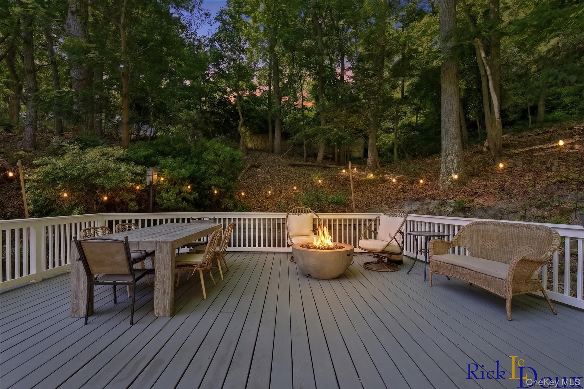 223 Old Post Road Property Photo 30