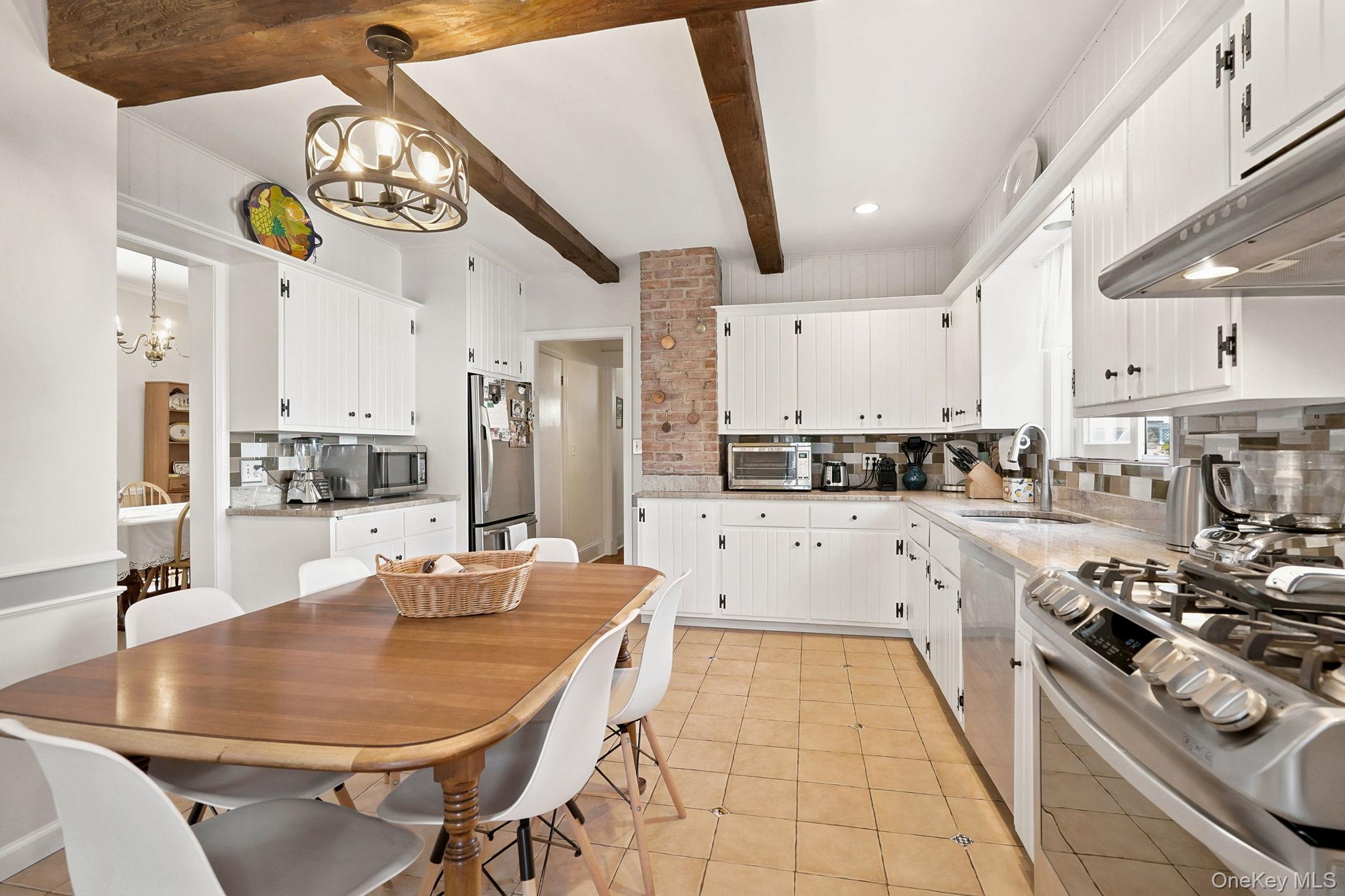 11 Winthrop Avenue Property Photo 15