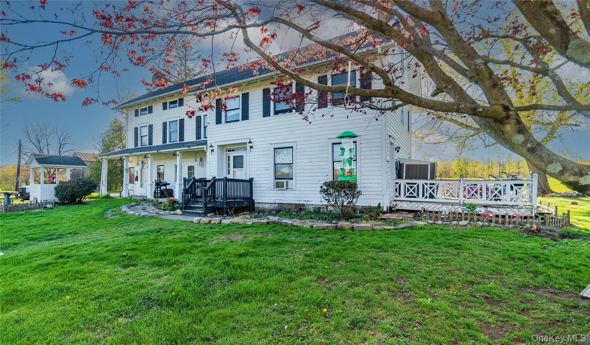111 Browns Road Property Photo 2