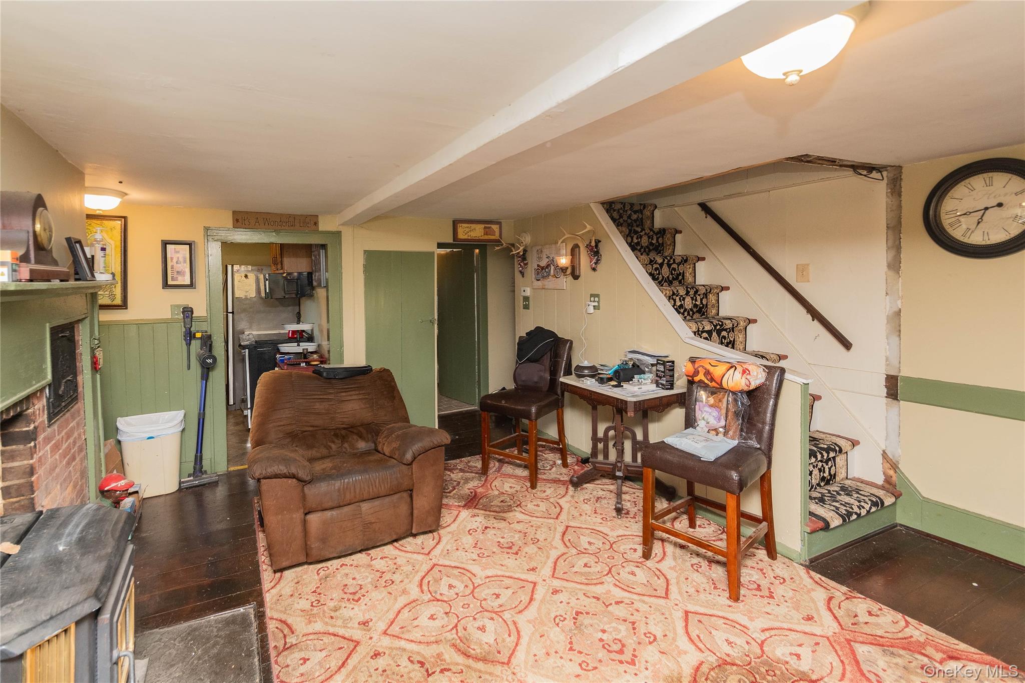 111 Browns Road Property Photo 4
