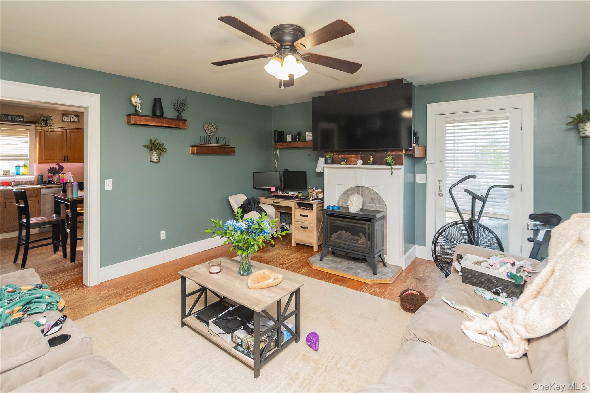 111 Browns Road Property Photo 6