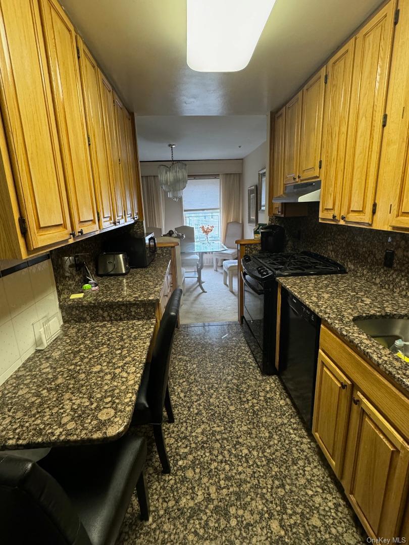 151-15 84th Street 3h Property Photo 13