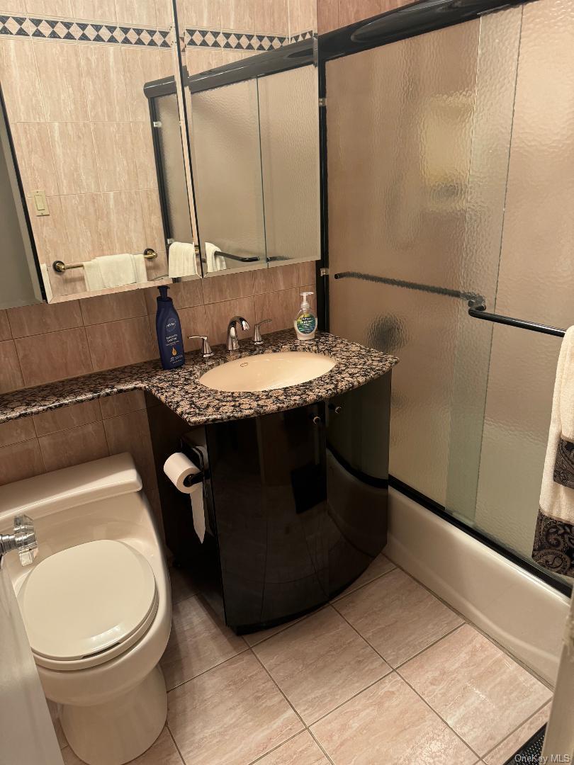 151-15 84th Street 3h Property Photo 27