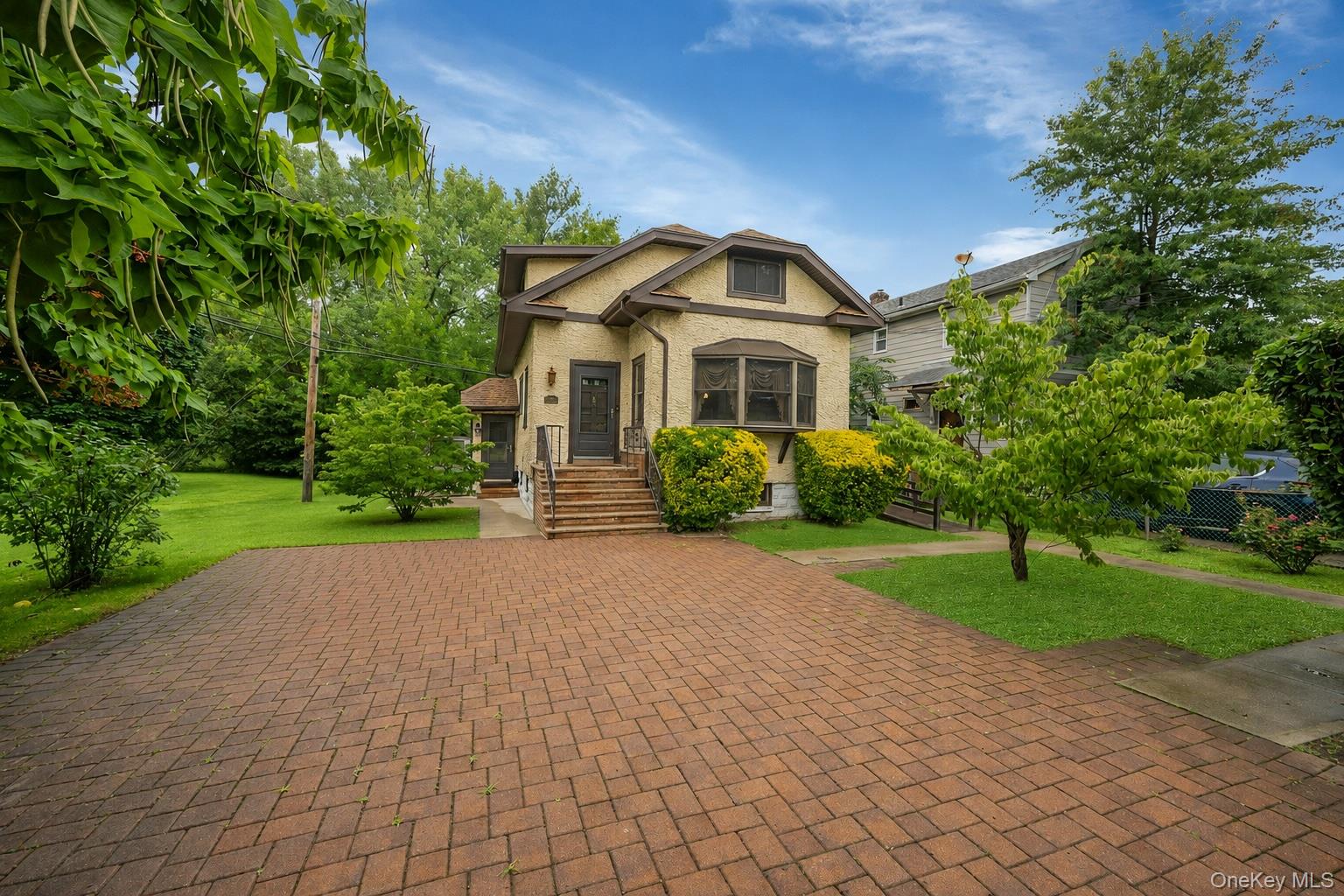 189D Edgewater Park D Property Photo 1