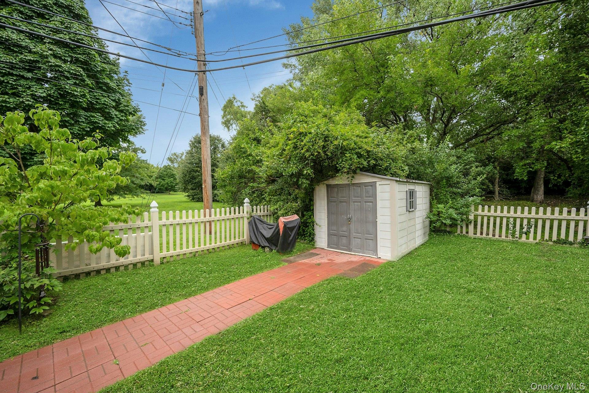 189d Edgewater Park D Property Photo 23