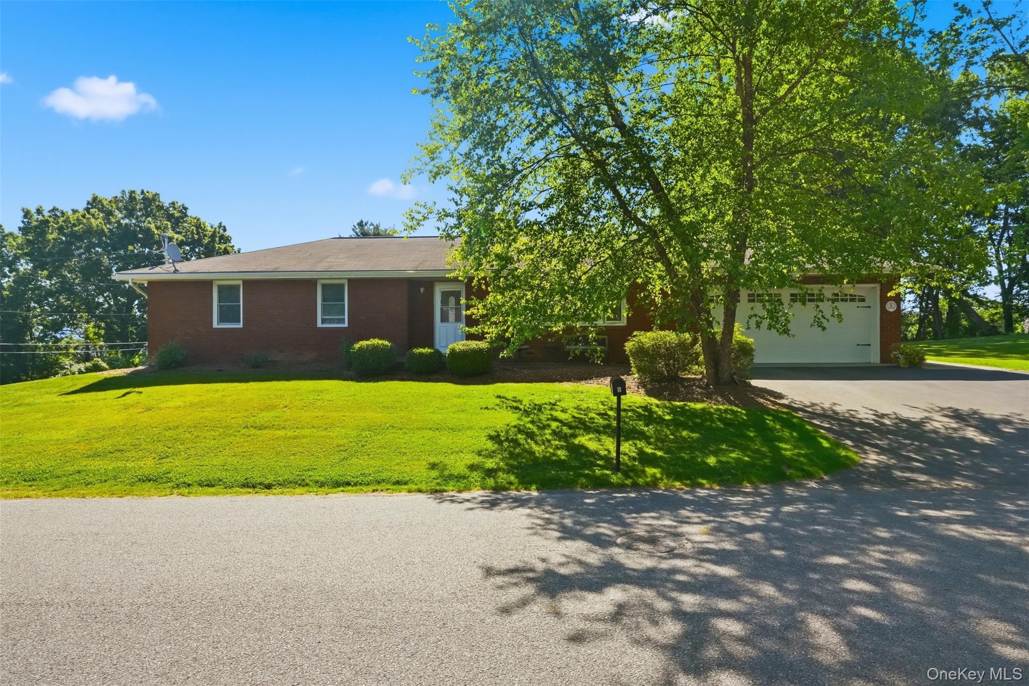 5 Oak Ridge Drive Property Photo 1