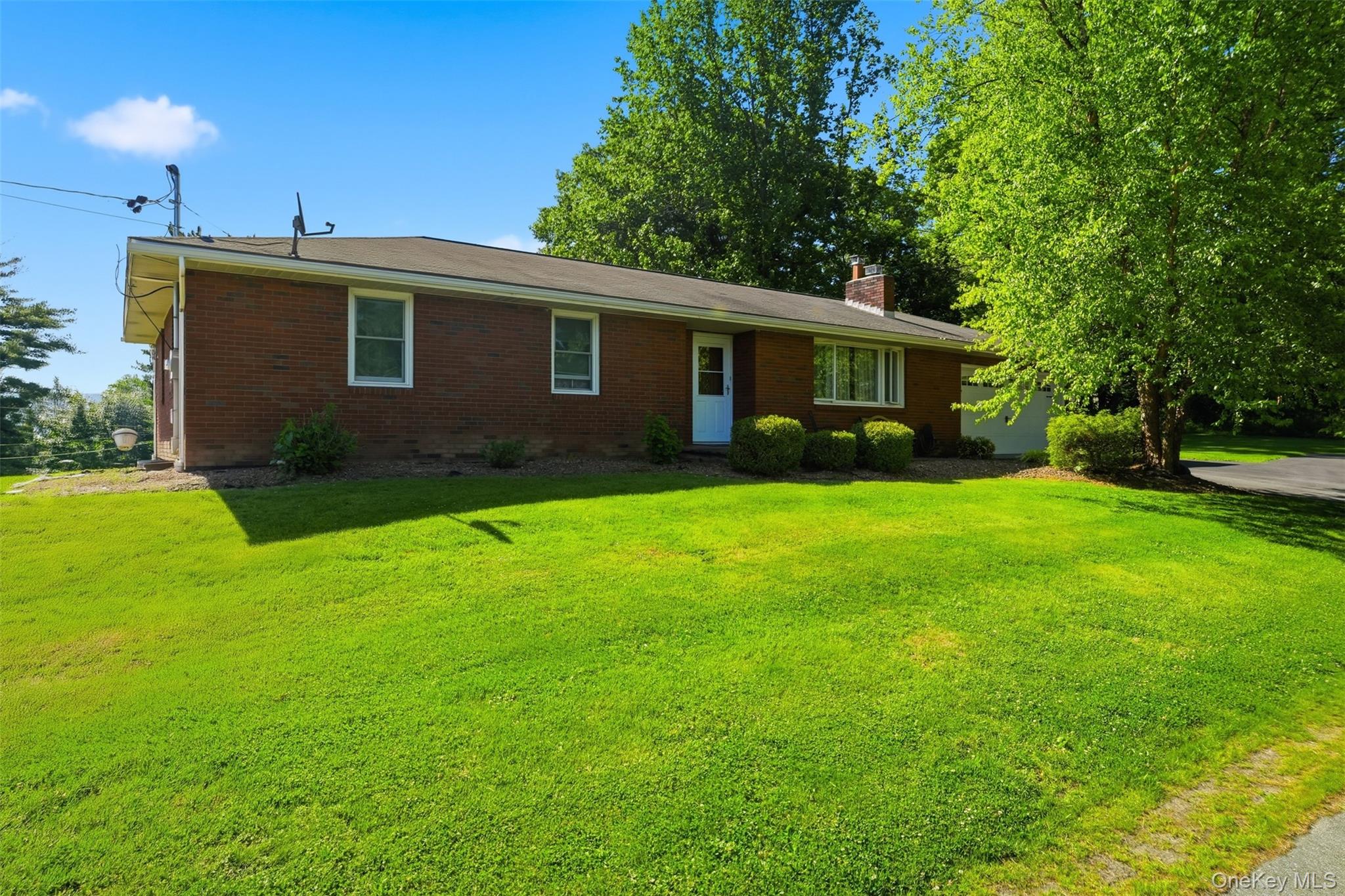 5 Oak Ridge Drive Property Photo 3