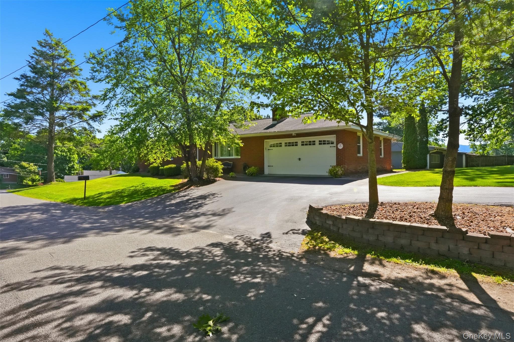 5 Oak Ridge Drive Property Photo 6
