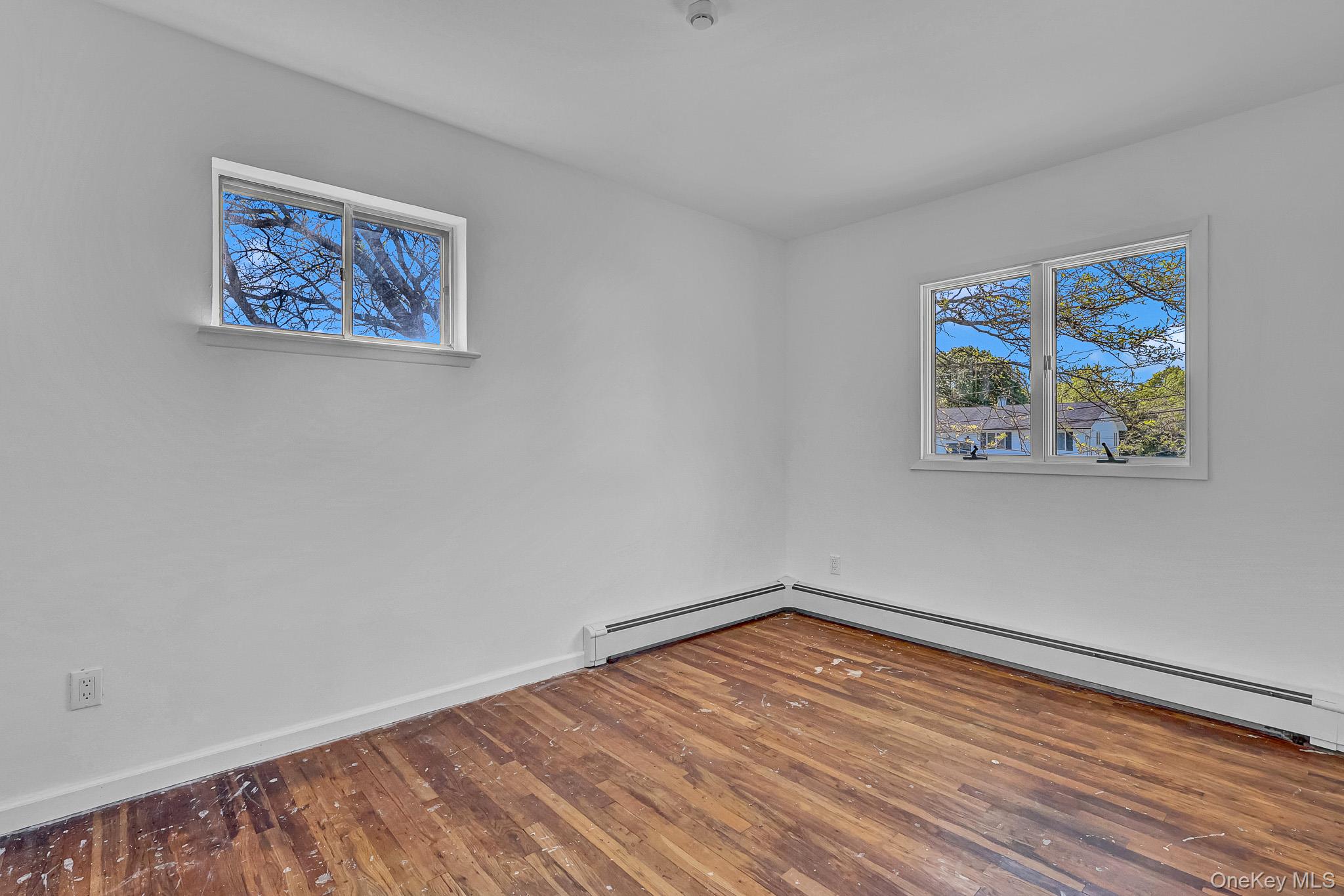 335 Babylon Street Property Photo 13