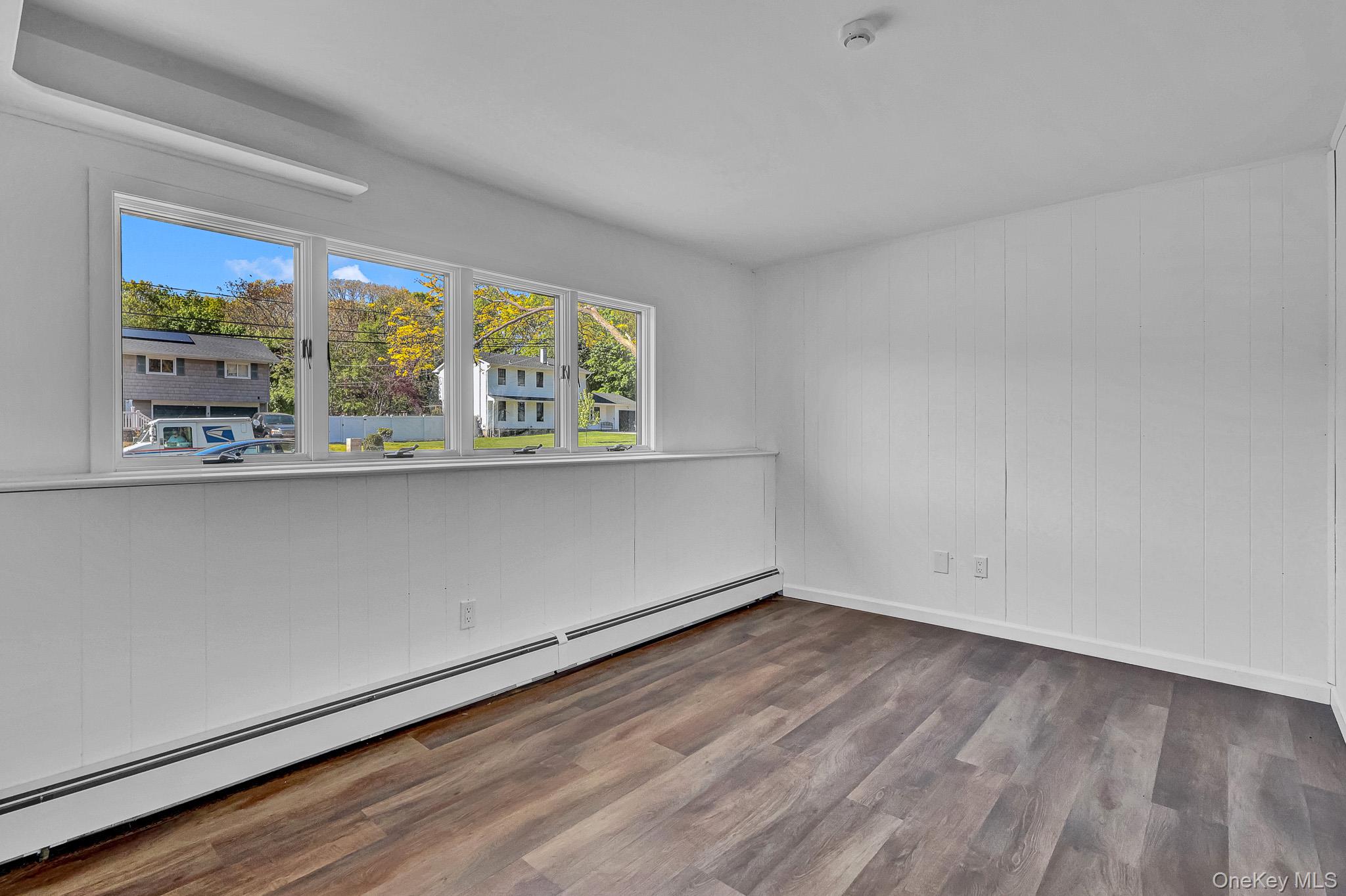 335 Babylon Street Property Photo 20