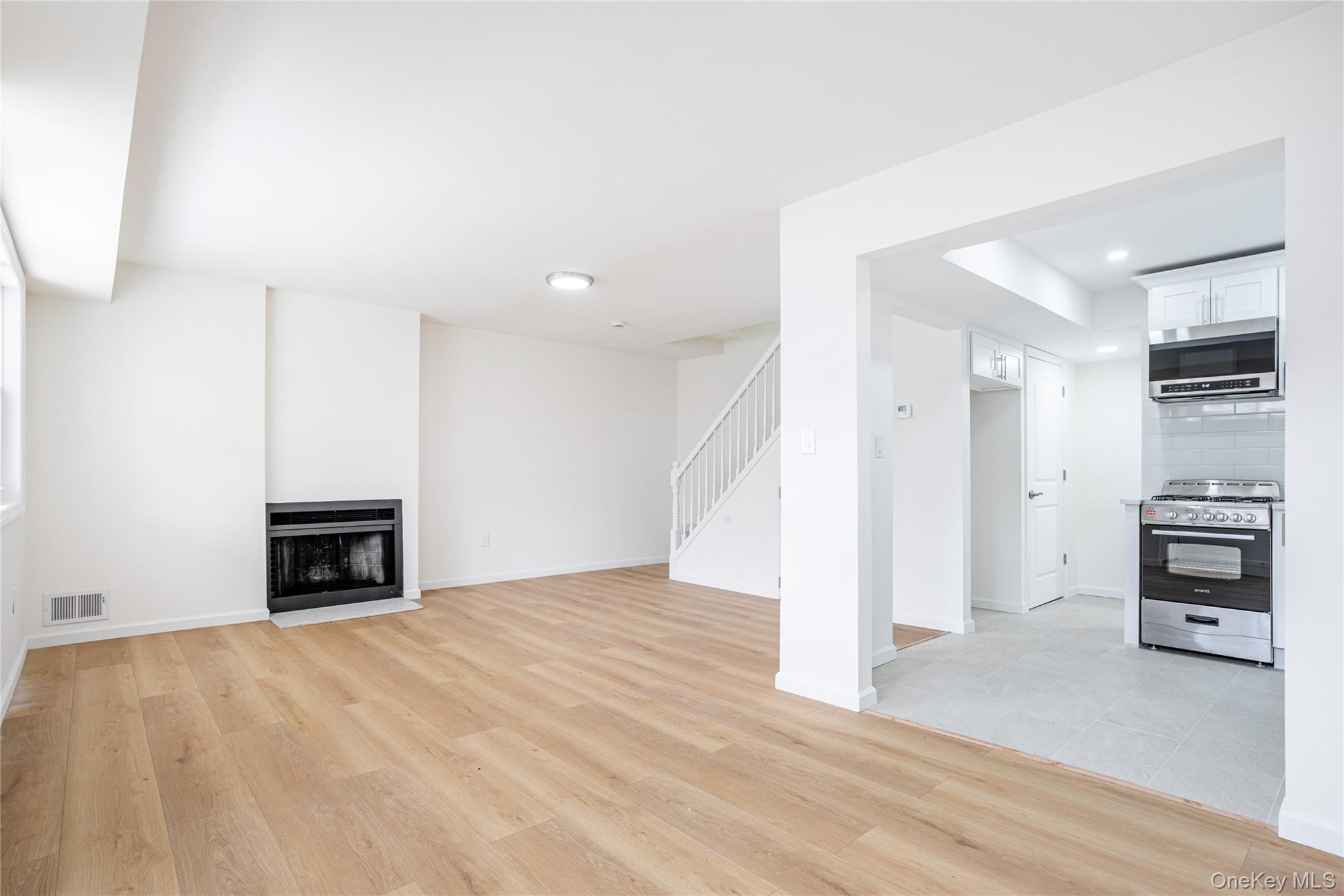 33 Marc Street Property Photo 5