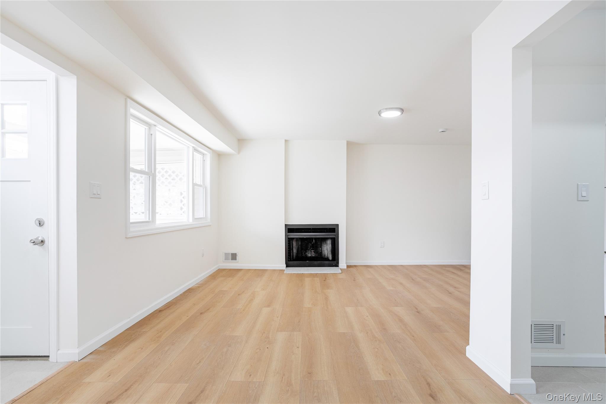 33 Marc Street Property Photo 8