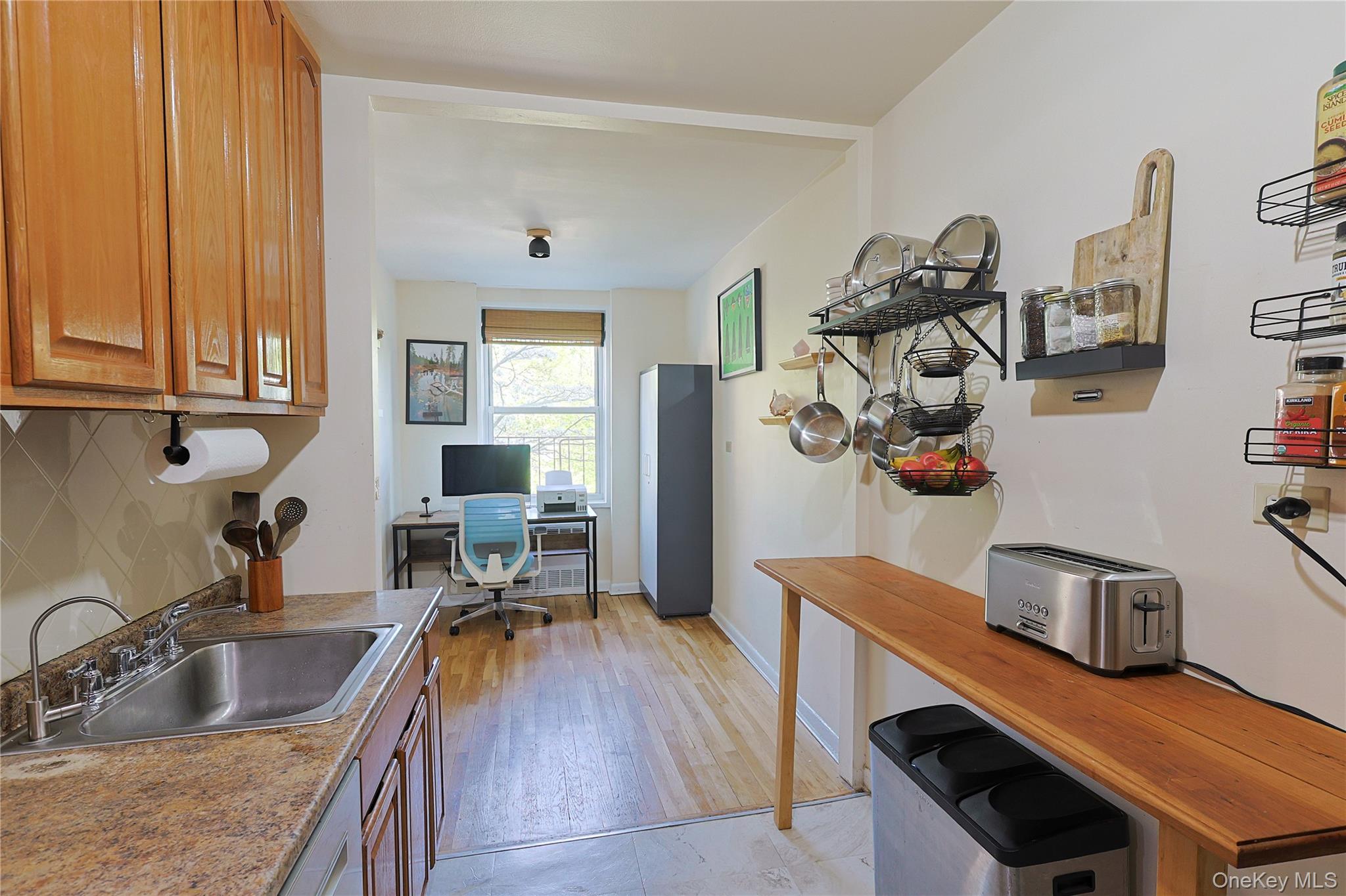 5730 Mosholu Avenue 2b Property Photo 10