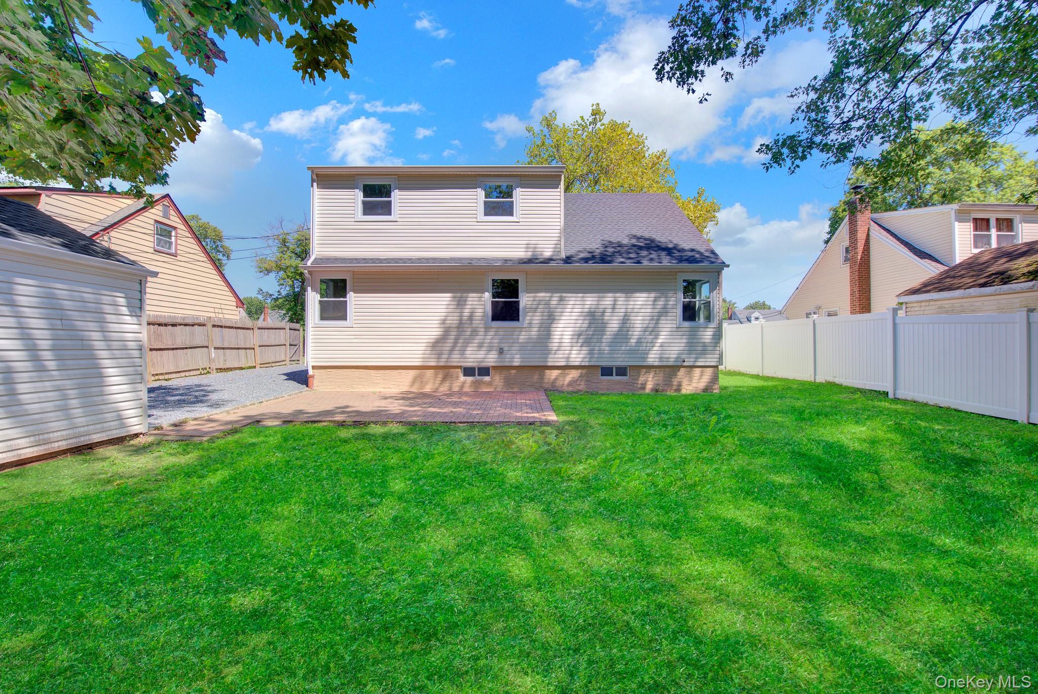 11 Parkwood Road Property Photo 21