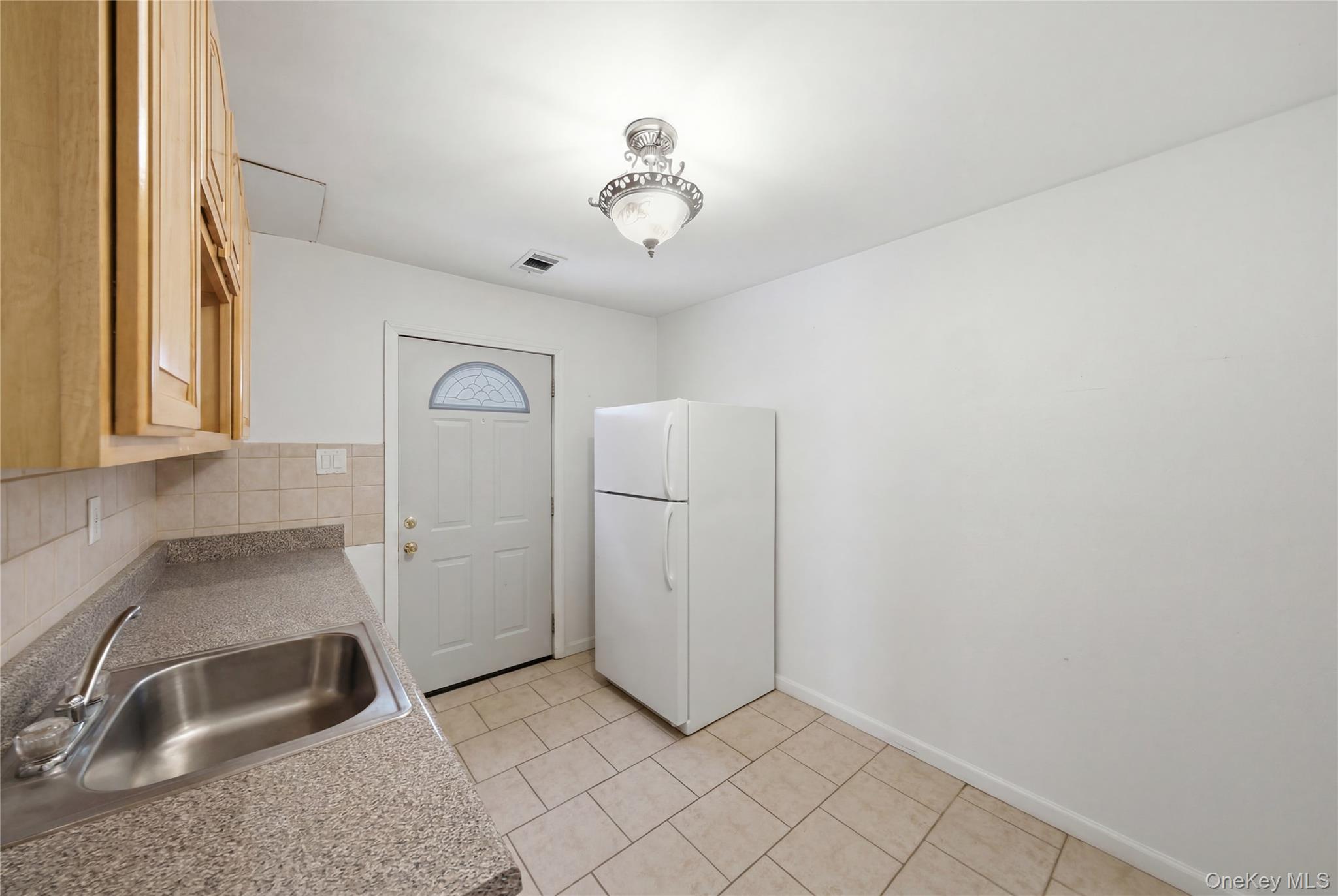 160-19 88th Street Property Photo 16