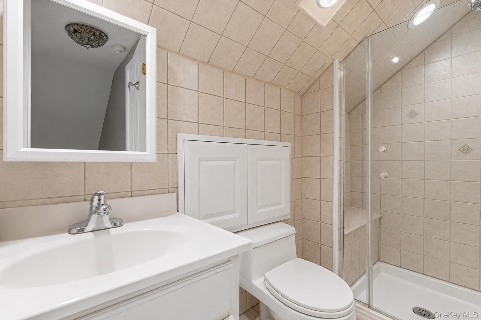 160-44 98th Street Property Photo 10