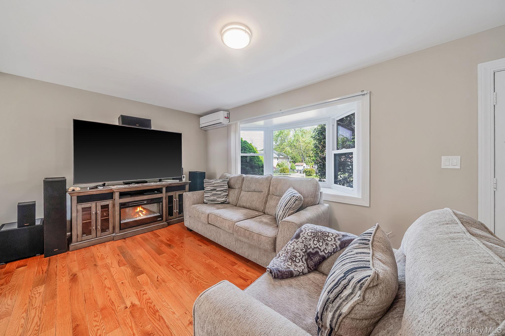 52 Garden Lane Property Photo 8