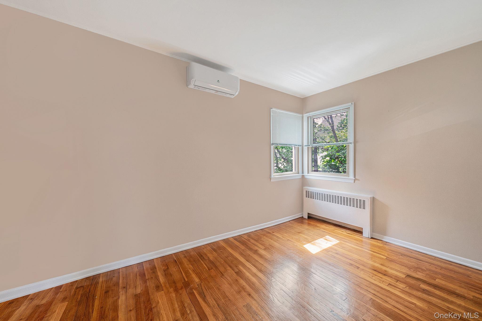 52 Garden Lane Property Photo 12