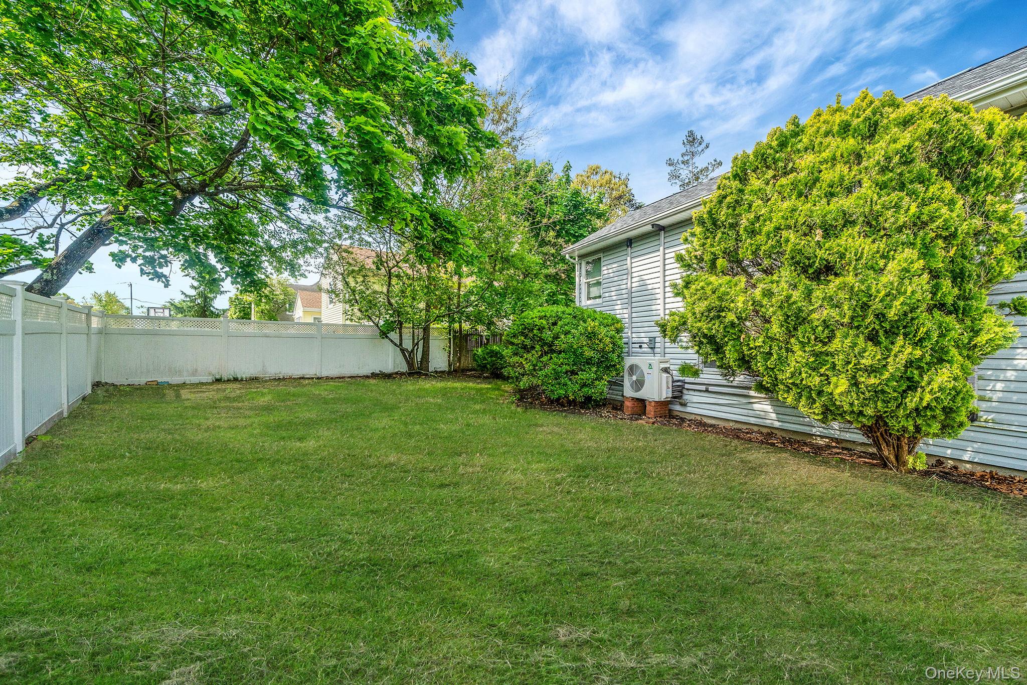 52 Garden Lane Property Photo 22