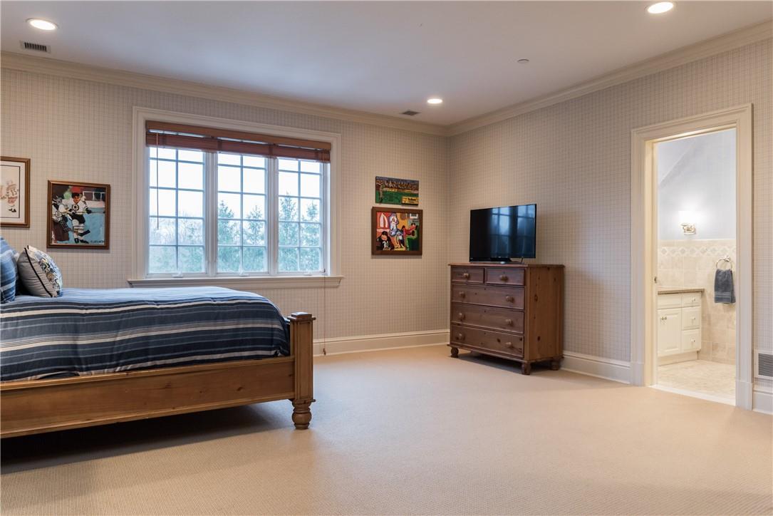 7 Fox Run Property Photo 20