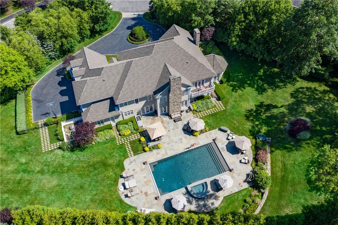 7 Fox Run Property Photo 29