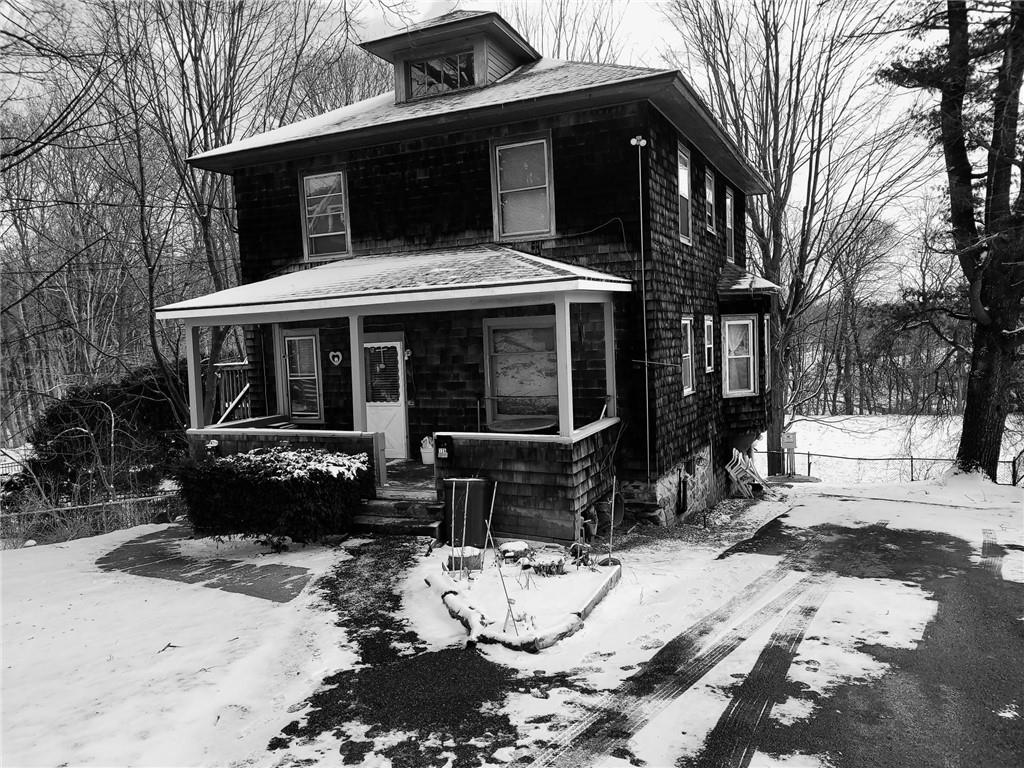 12 Eastview Avenue A Property Photo 1