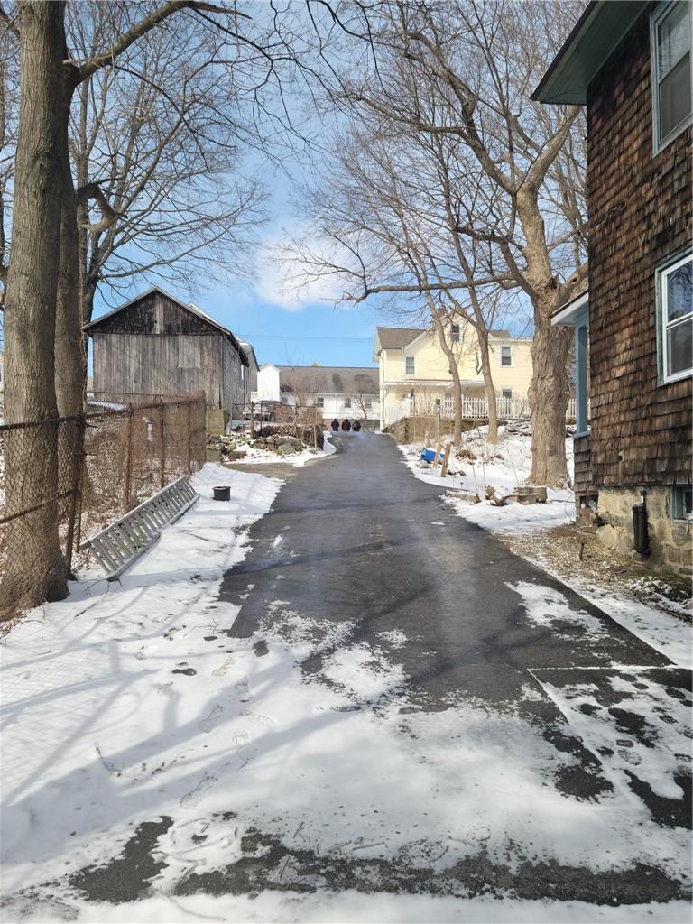 12 Eastview Avenue A Property Photo 3
