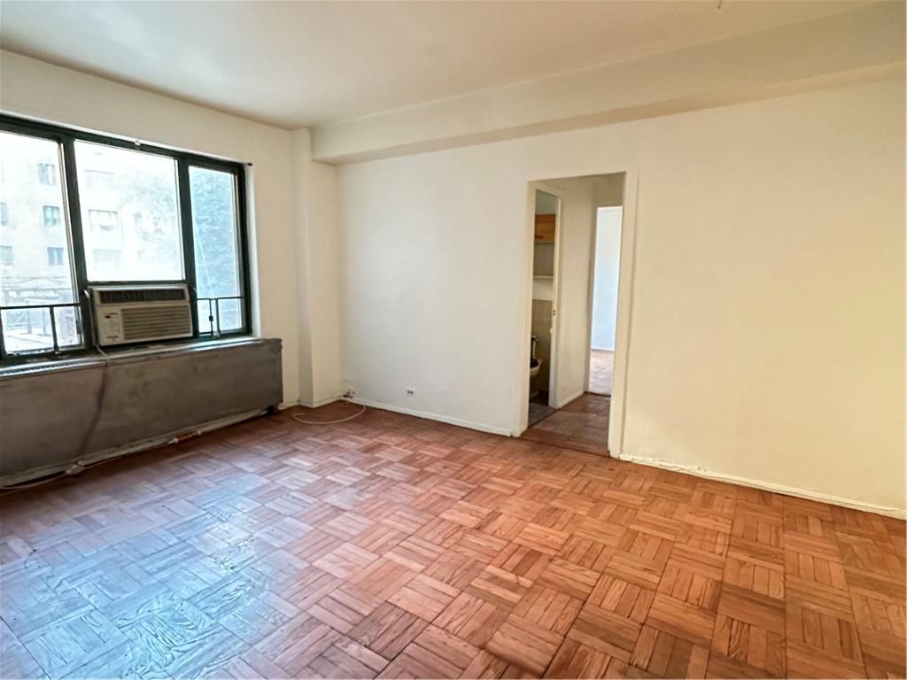 1560 Metropolitan Avenue Me Property Photo 2