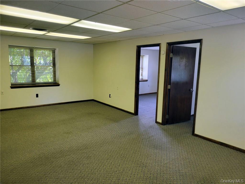 410 E Main Street Property Photo 8