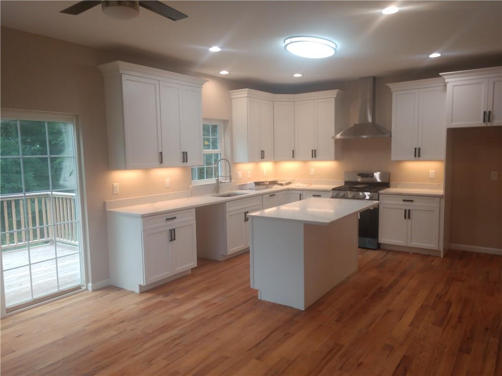 57 S Union Avenue Property Photo 3