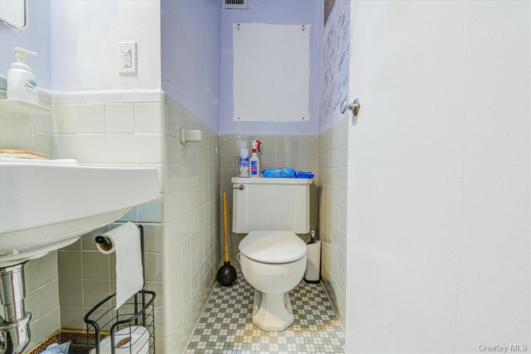 8 Fordham Hill Oval 12c Property Photo 16