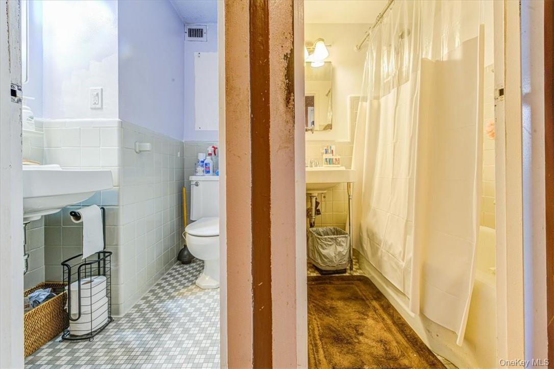 8 Fordham Hill Oval 12c Property Photo 17