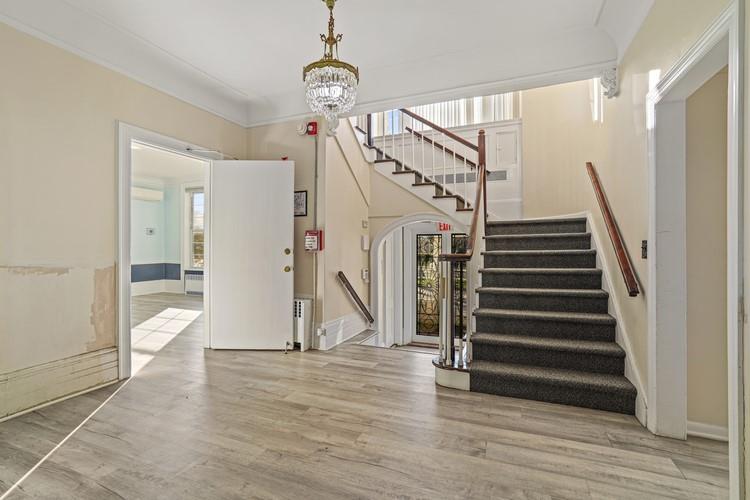 19 Greenridge Avenue Property Photo 4