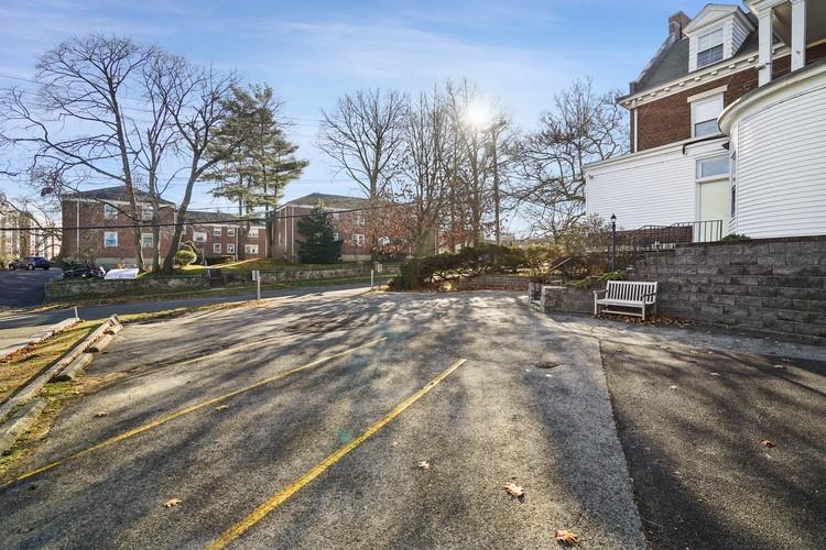 19 Greenridge Avenue Property Photo 32