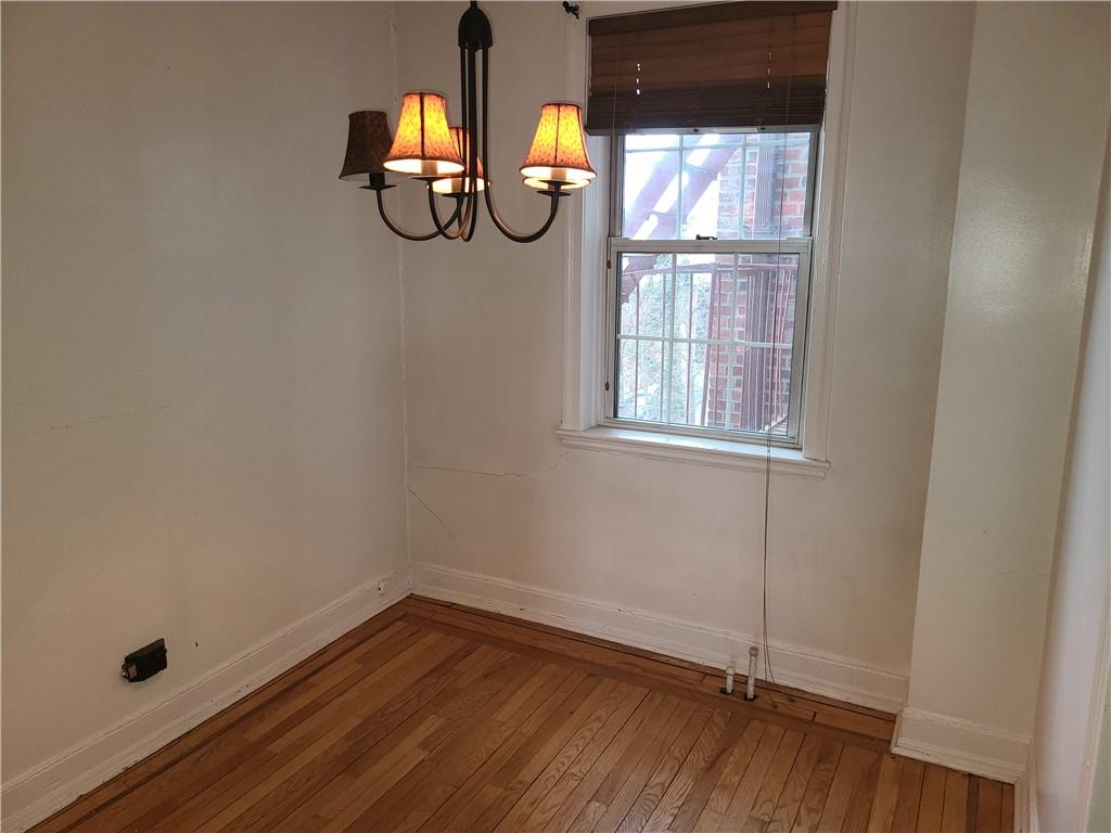 208 Centre Avenue 4b Property Photo 2