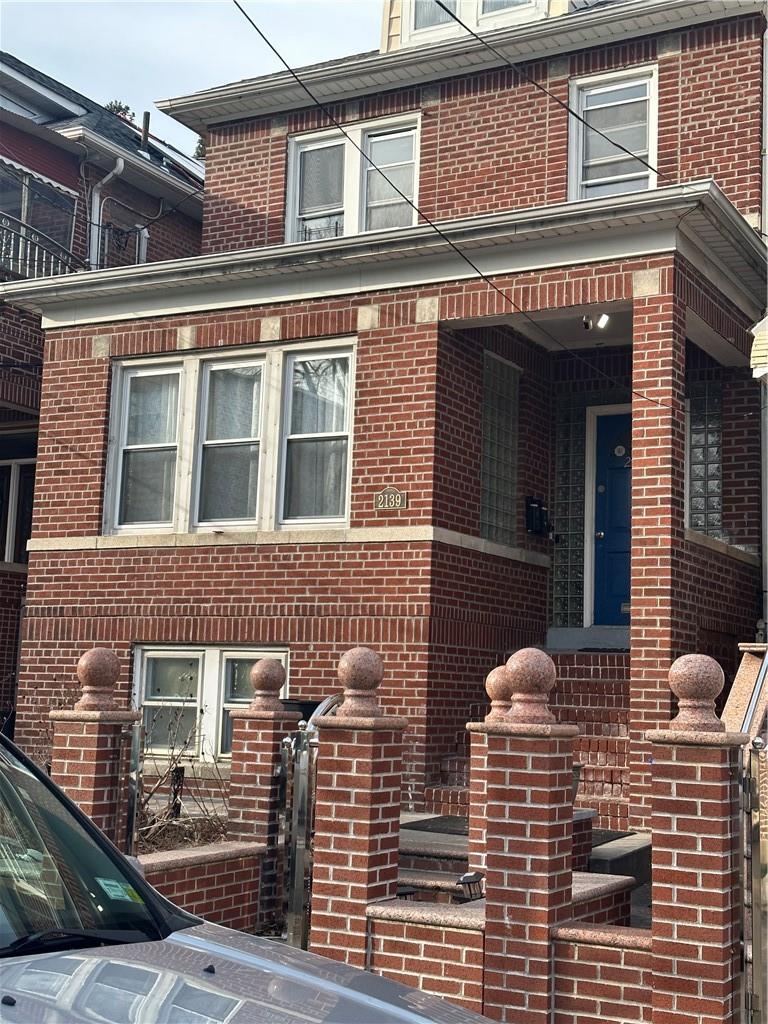 2139 Quimby Avenue Property Photo 2