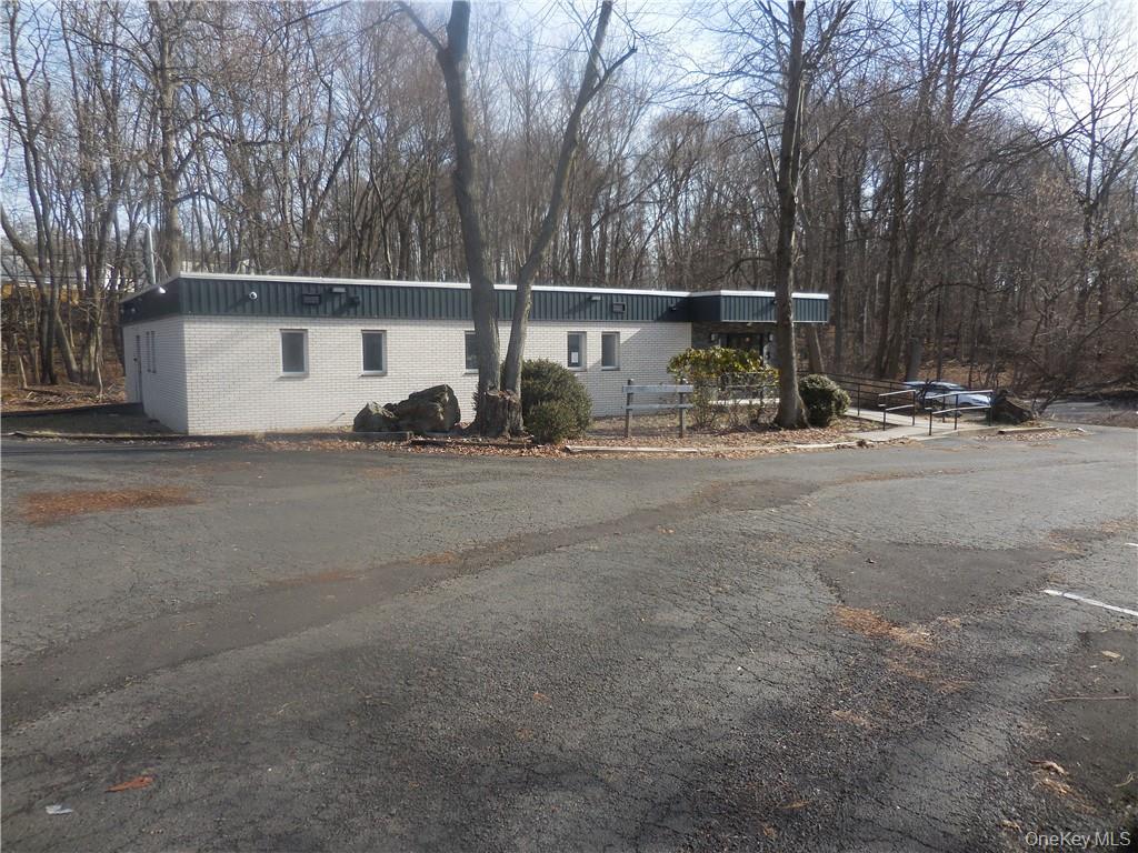 456 Gidney Avenue Back Unit Property Photo 35