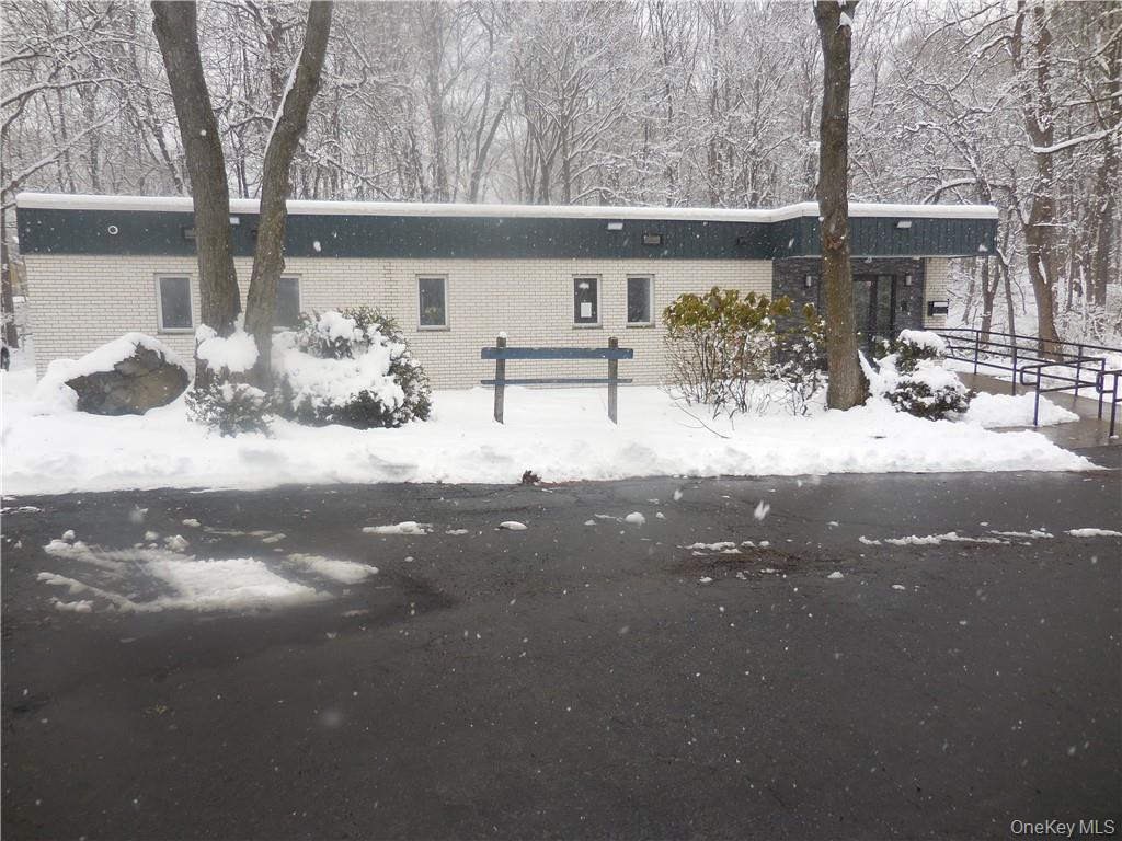 456 Gidney Avenue Back Unit Property Photo 36