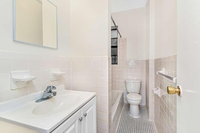 724 E 216th Street 5c Property Photo 7