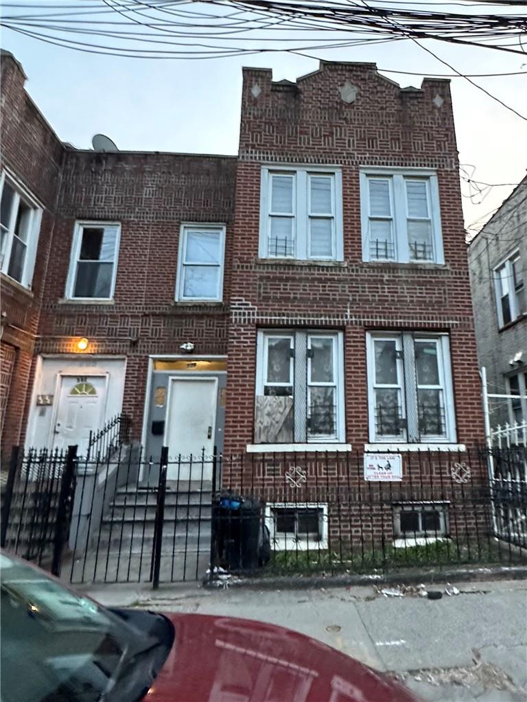 578 Williams Avenue Property Photo 1