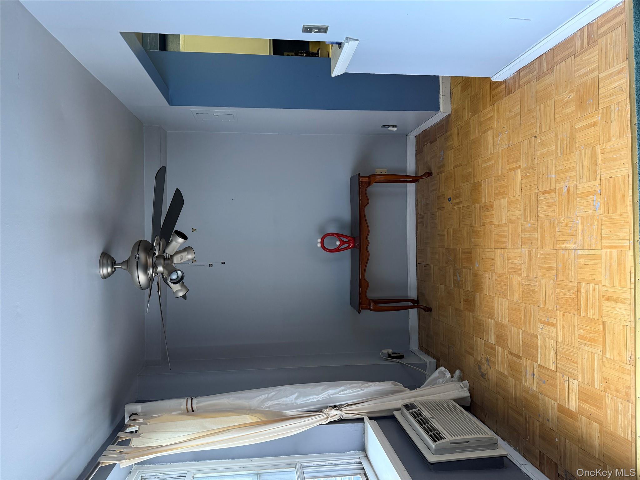 377 N Broadway 201 Property Photo 4