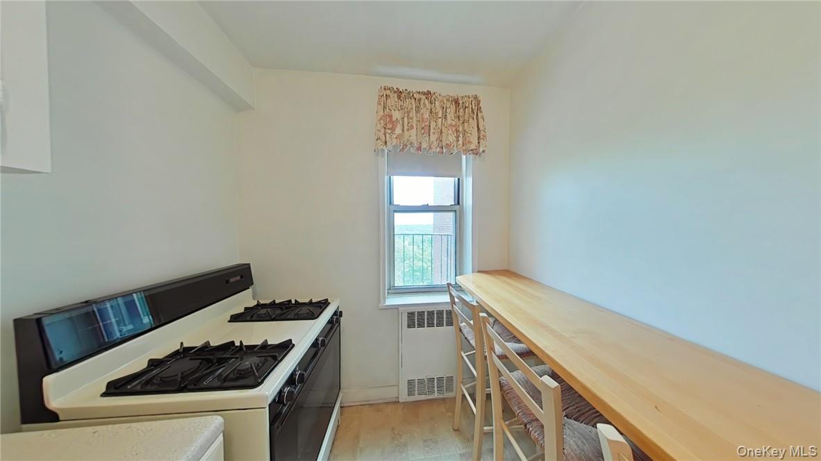 5645 Netherland Avenue 6d Property Photo 7
