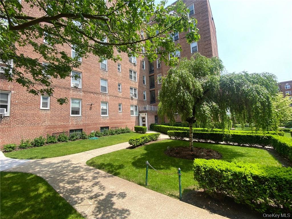 5645 Netherland Avenue 6d Property Photo 10
