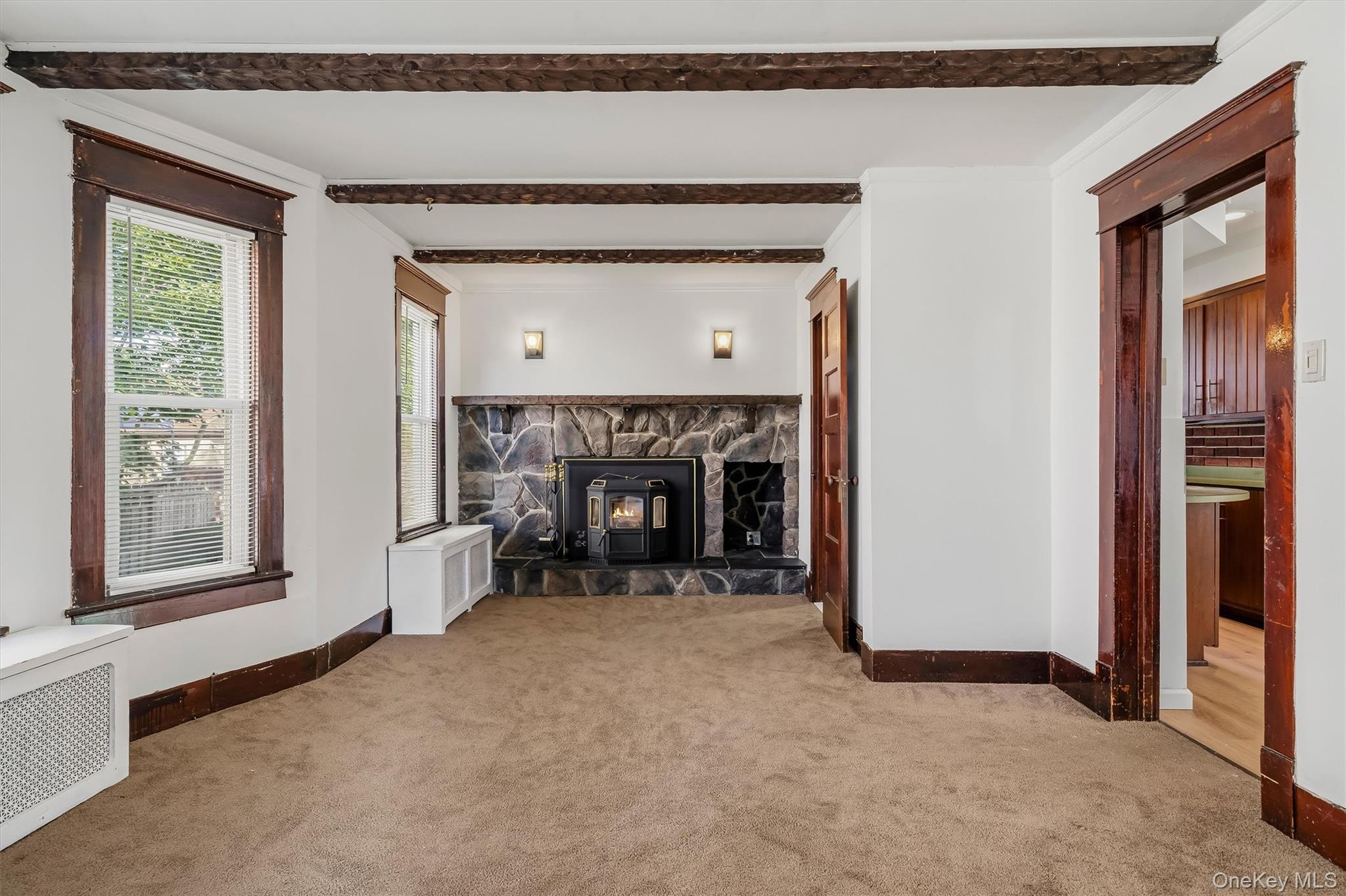 32 Kingston Avenue Property Photo 10