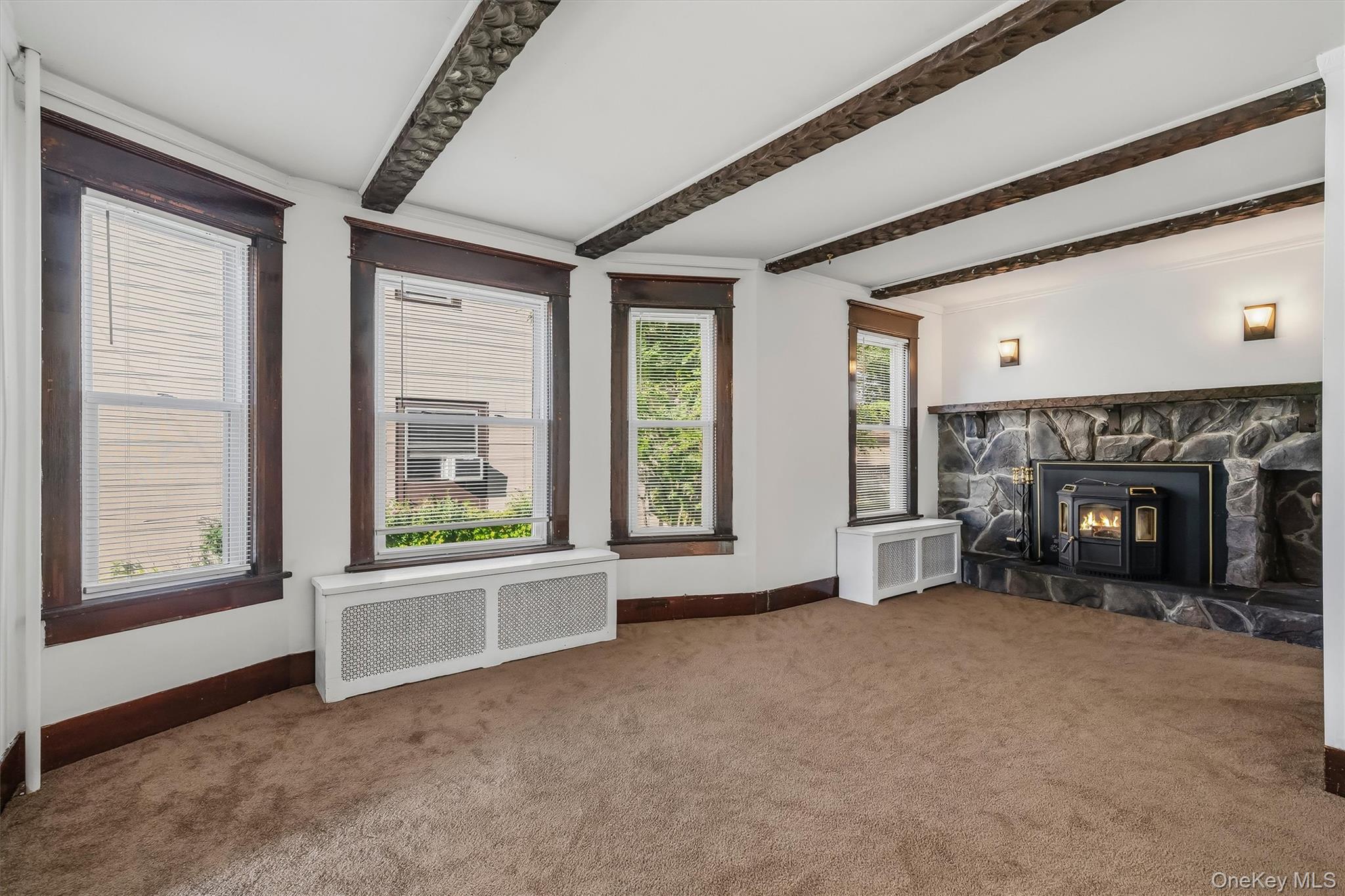 32 Kingston Avenue Property Photo 11