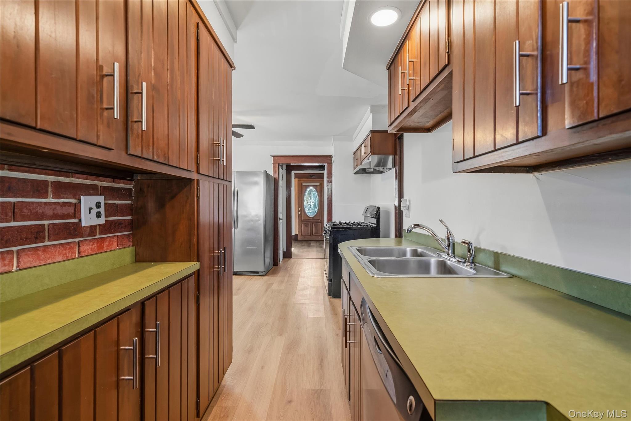32 Kingston Avenue Property Photo 20