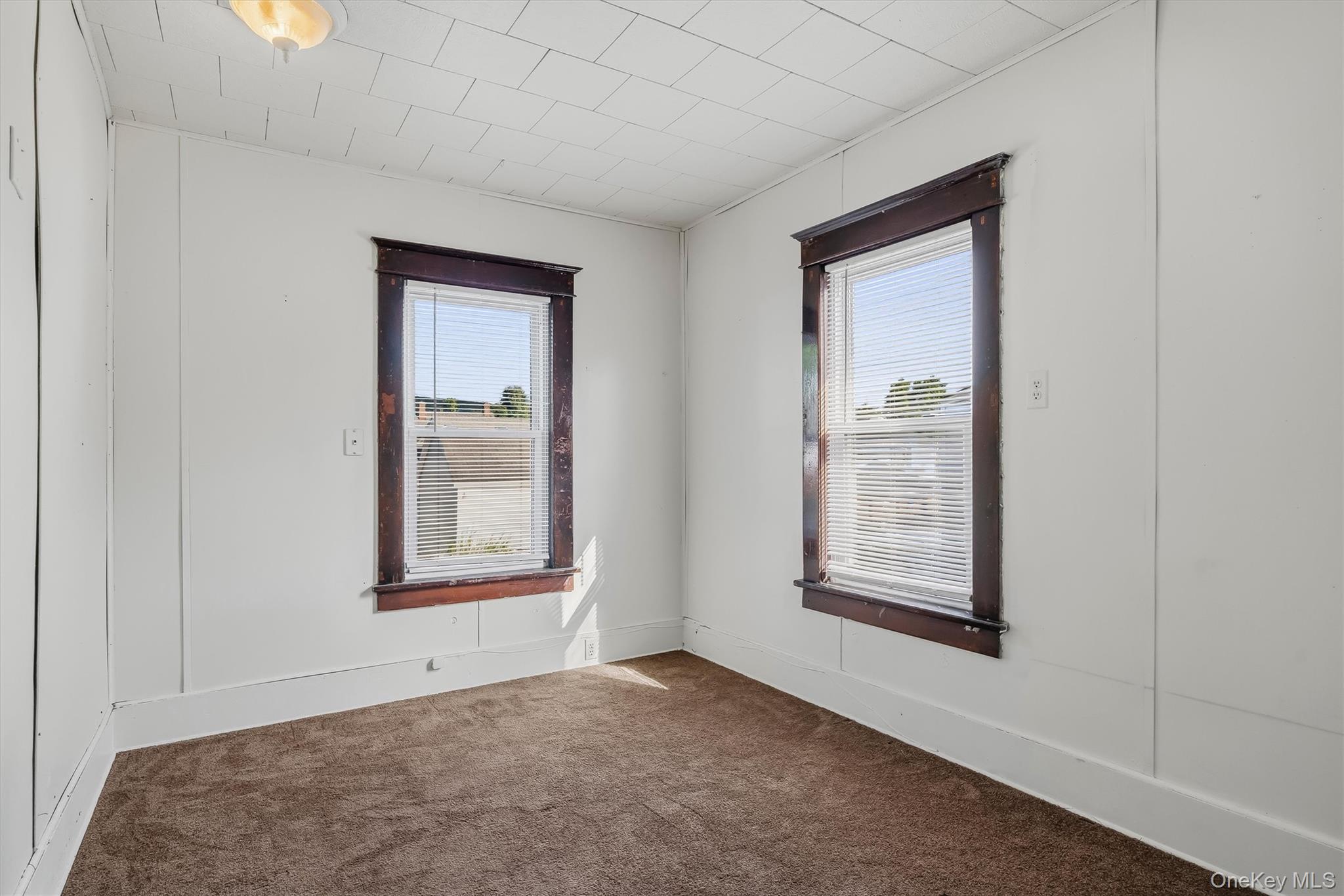 32 Kingston Avenue Property Photo 22
