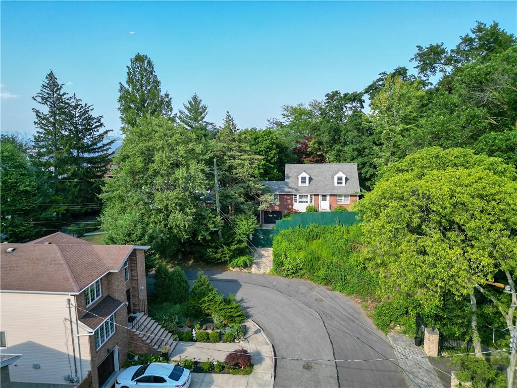 71 Wadsworth Road Property Photo 3