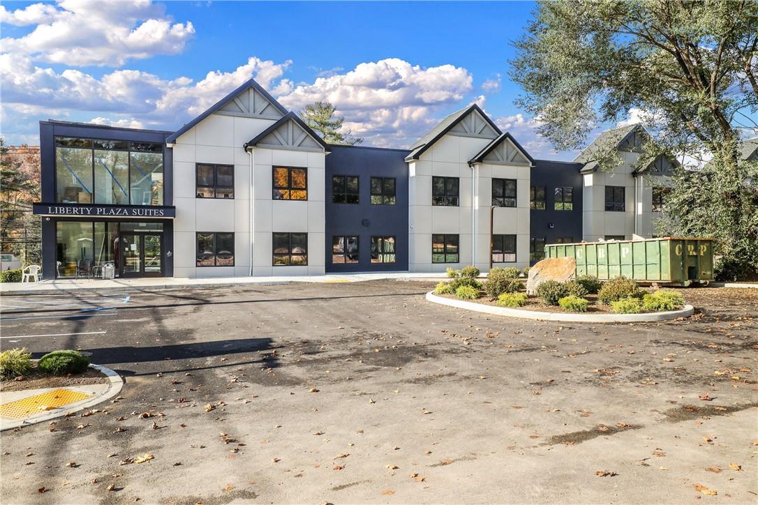 500 Commerce Street Property Photo